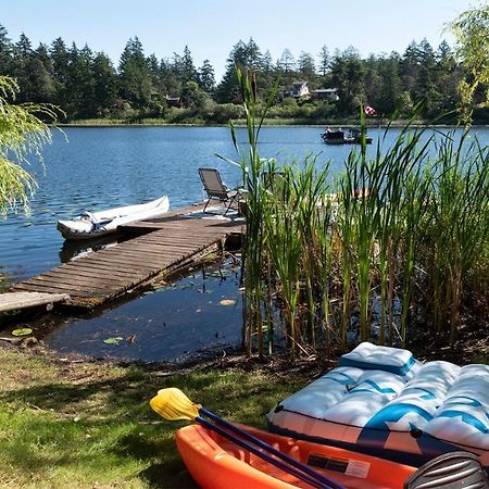 Willow Suite - Lakeside Retreat ビクトリア エクステリア 写真